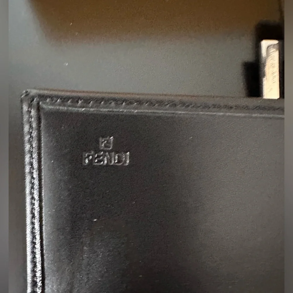 FENDI BAGUETTE WALLET PRISTINE CONDITION